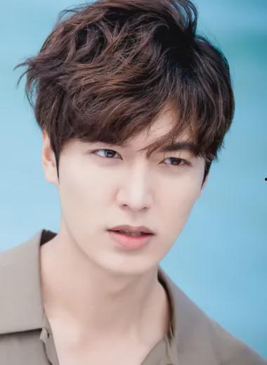 李敏镐最新爆料图片近照,帅气依旧引粉丝热议  第2张